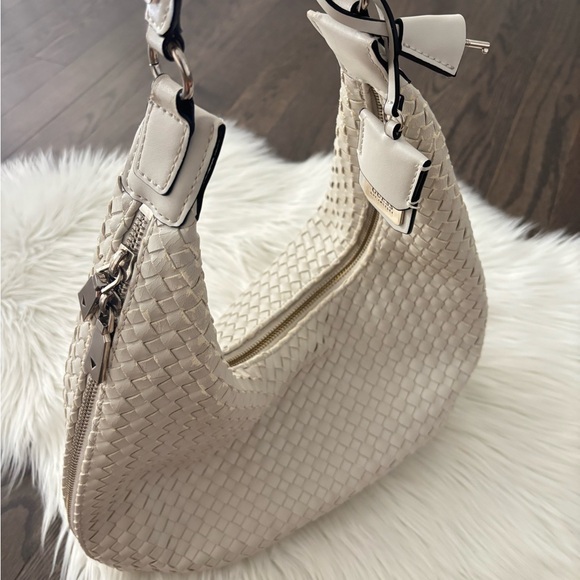 Guess Zoia Woven Hobo Bag - Picture 7 of 12